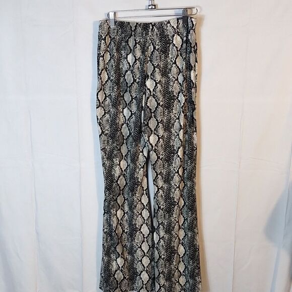 Eye Candy Snakeskin Print Bell Bottom Women's Leggings - Picture 6 of 7